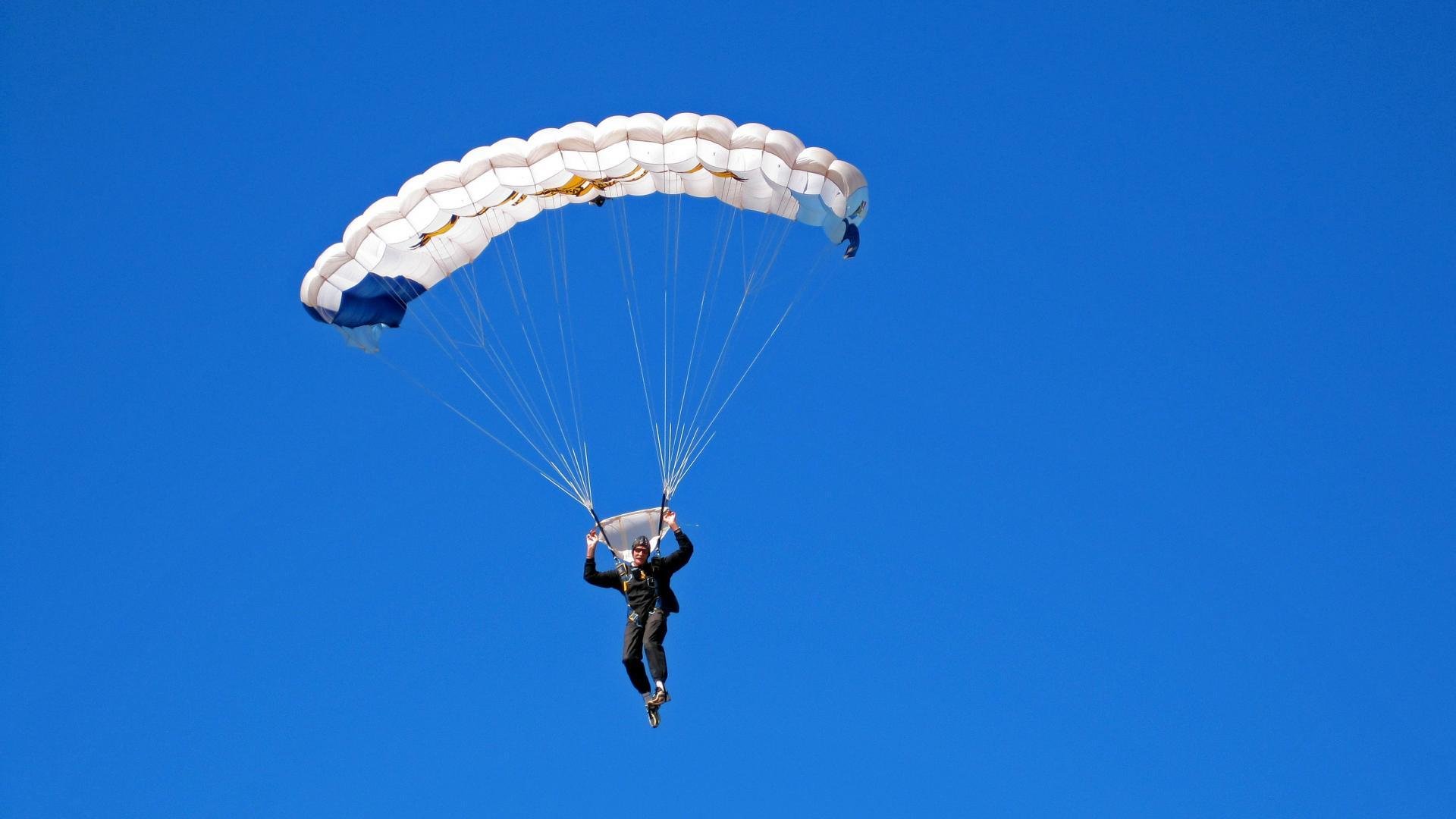 开云电子-《Dota 2》天命之战，豪门争夺王者宝座！，播放天命之战